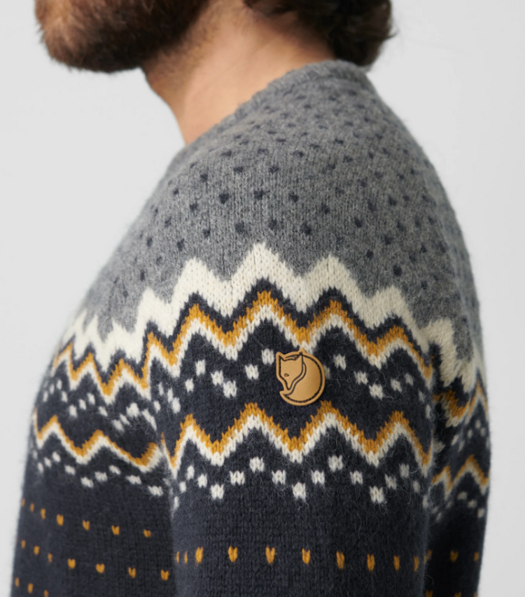 Ovik Knit Sweater Me 555-570 dark na