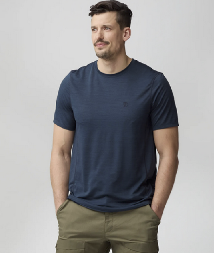 Abisko Lite SS Men 555 dark navy