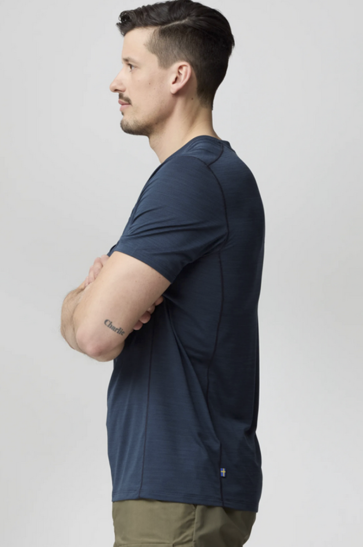 Abisko Lite SS Men 555 dark navy