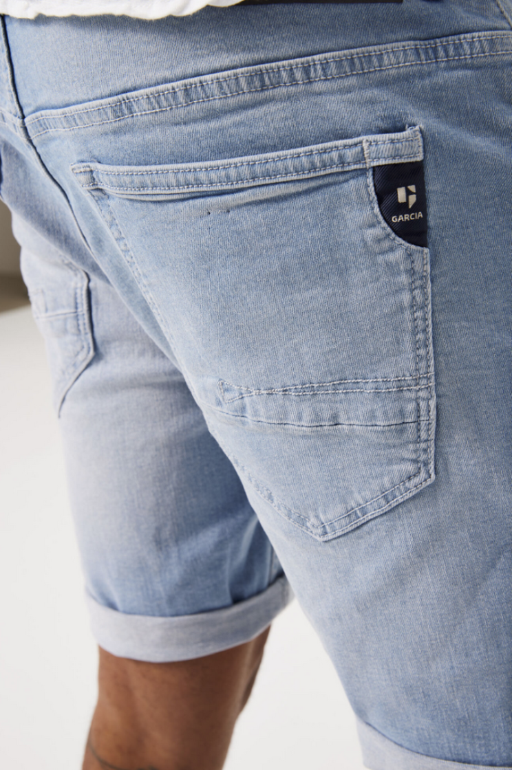 Russo Short Regular Fit  2956 light used
