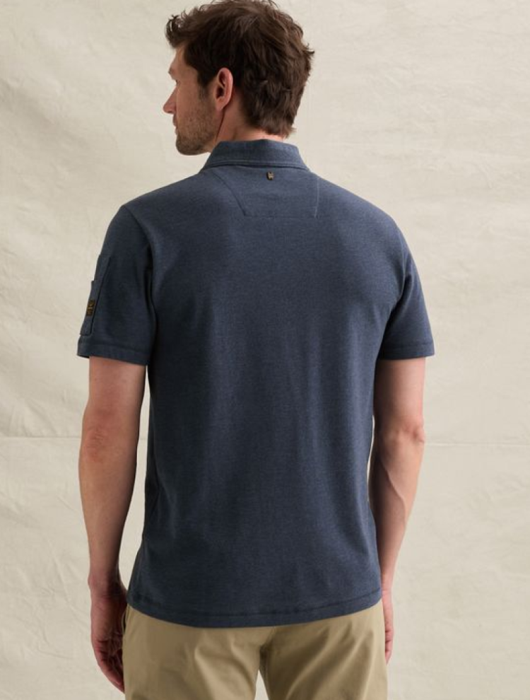 Polo effen indigo met kaki letters op borst 5332 sargasso sea