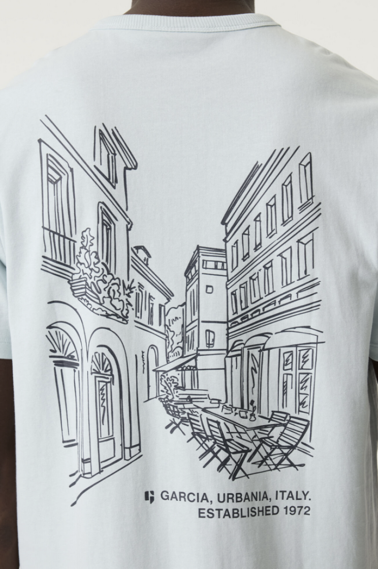 T-shirt grote backprint straat terrasjes 5816 wan blue