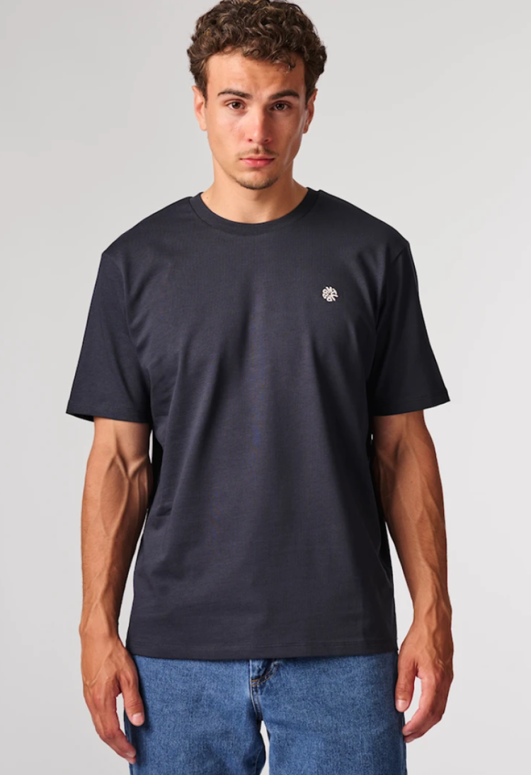 T-shirt backprint boksende duif 407 Ink Blue