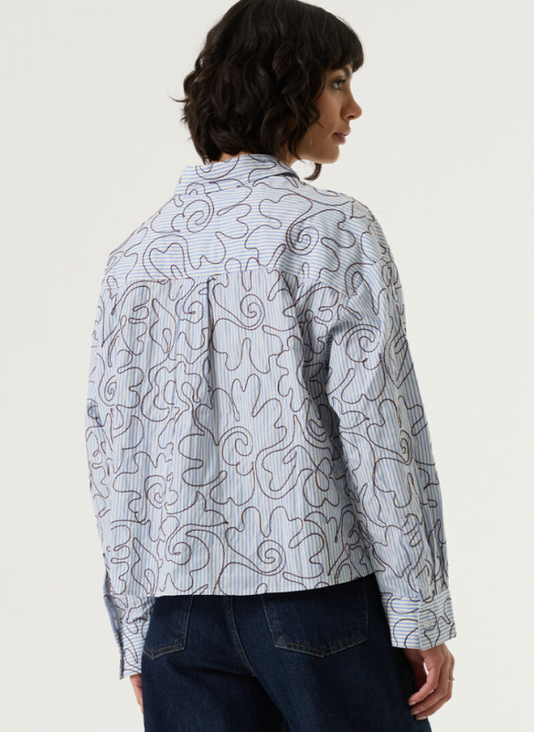 Hemd gestreept bl wit met bordeaux krullen 4608-breeze blu