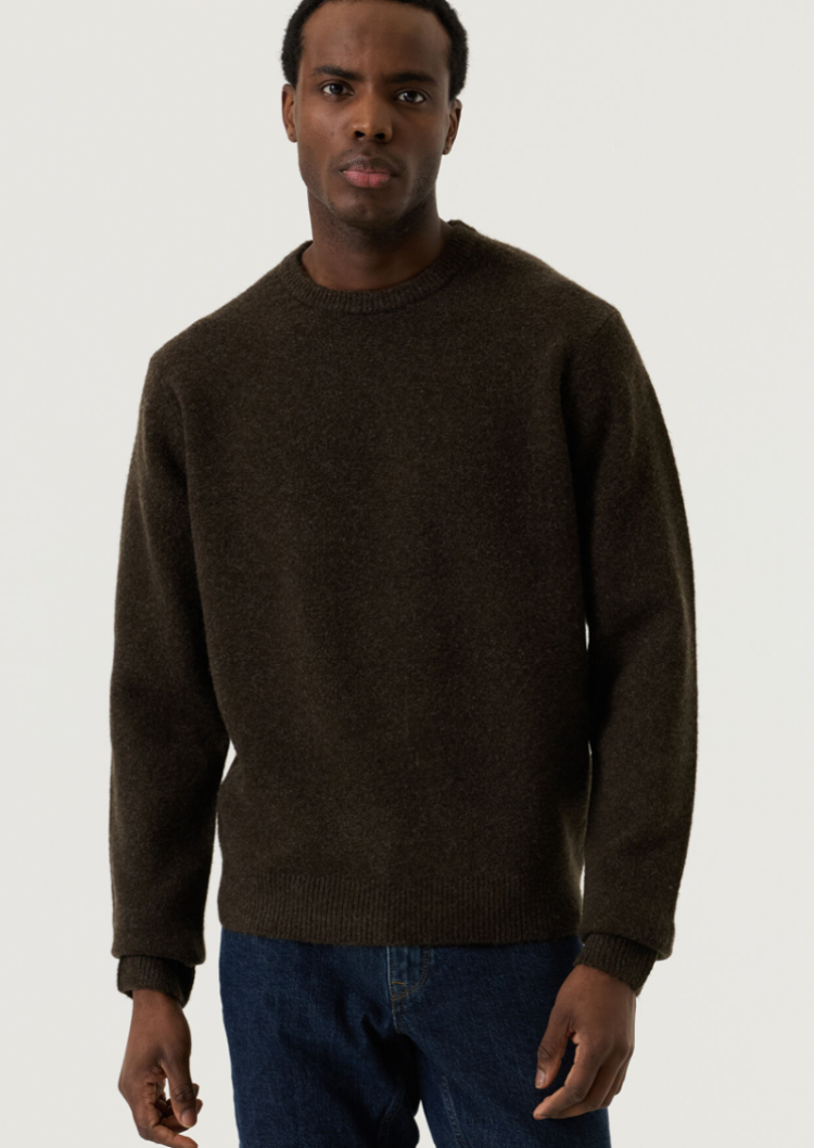 Pull effen ronde hals iets dikker 5836-ground cof