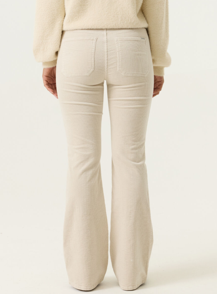 Celia Flared ribfluweel met zakjes vooraan 4294 Whitecap
