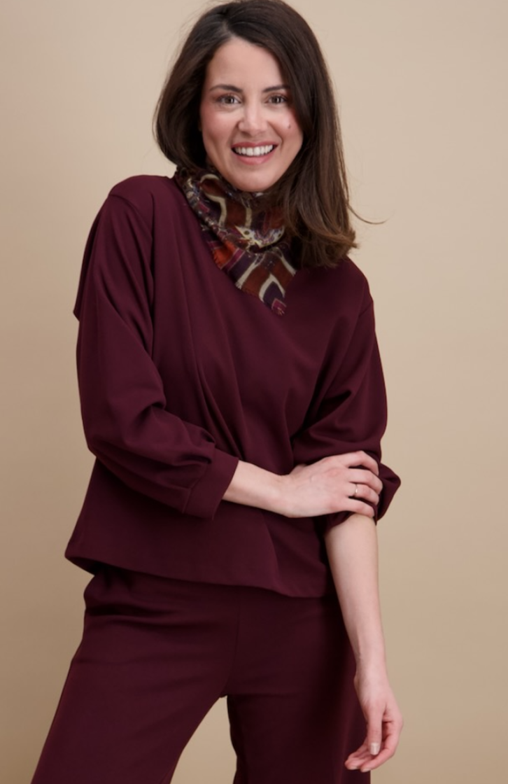 Blouse lm effen ronde hals  14 bordeaux 