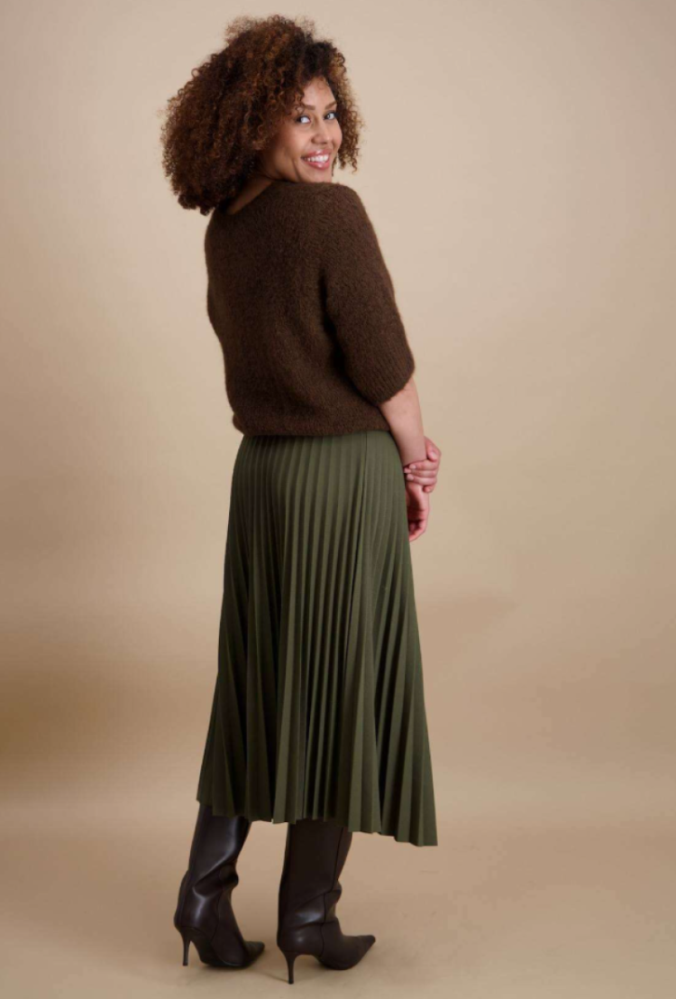 Pull hlm losse brei wijder model effen 03 brun