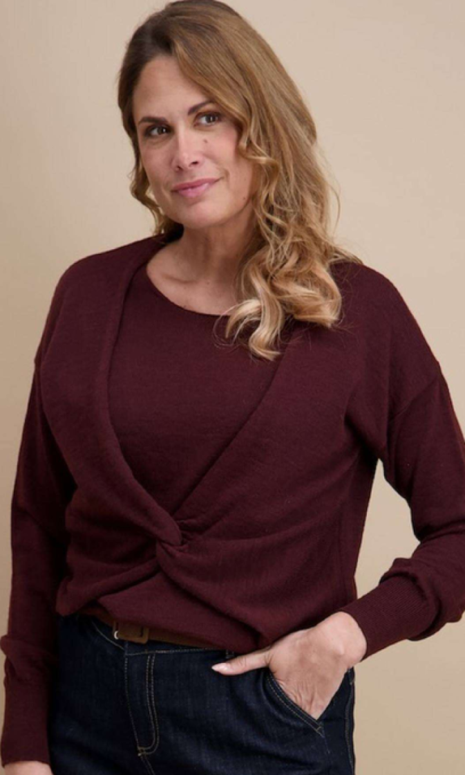 Pull lm gedraaide knoop vooraan 09 Aubergine