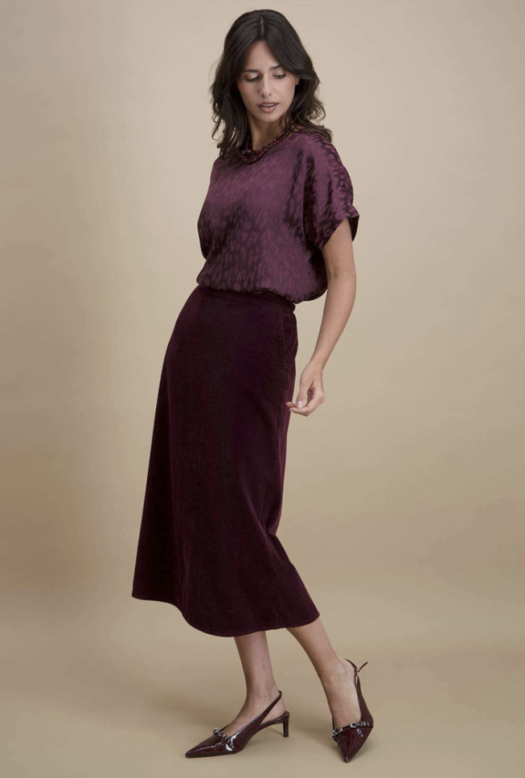 Rok ribfluweel halflang 09 aubergine