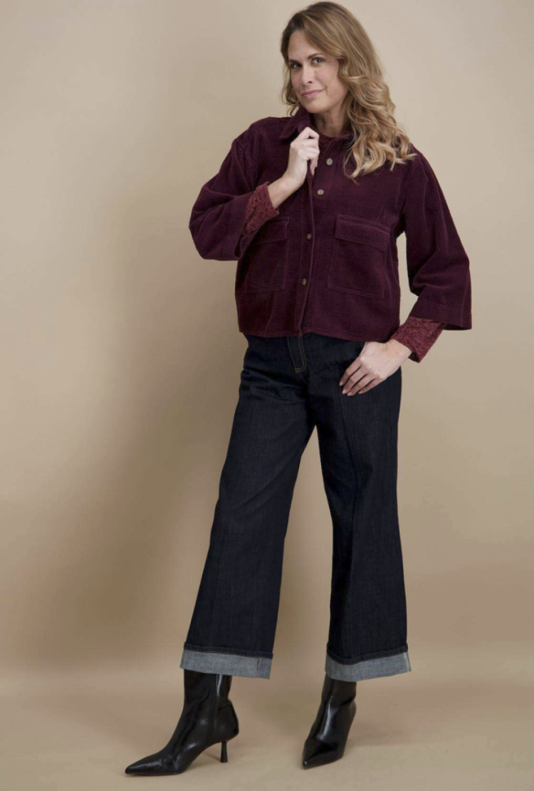 Hemdvest ribfluweel 09 aubergine