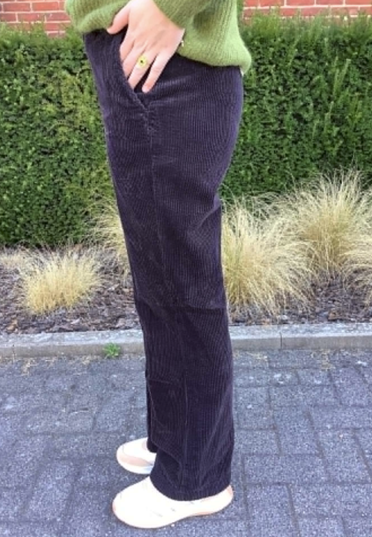 Broek ribfluweel brede rechte pijpen 03 marron