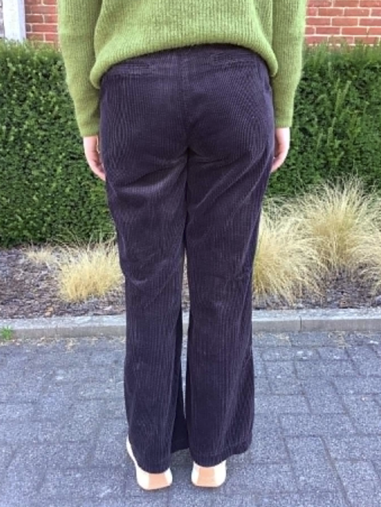 Broek ribfluweel brede rechte pijpen 03 marron