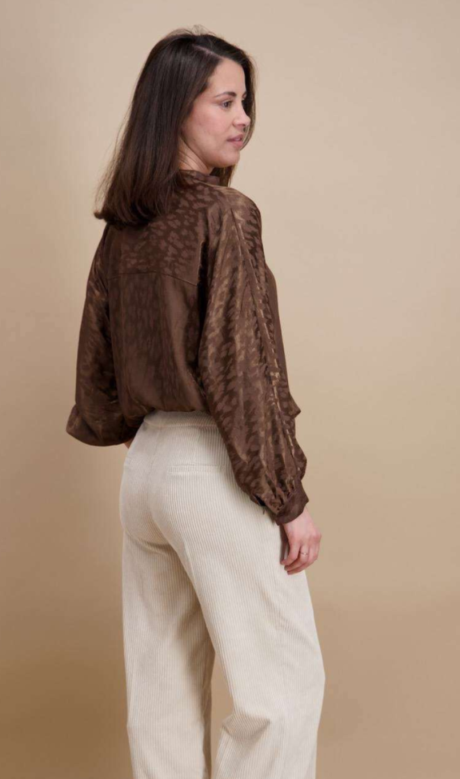 Blouse LM maokraag glanzend met luipaardprint 03 marron