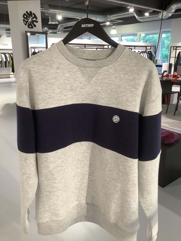 Sweater grijs melé met brede dbl streep 204 grey chiné