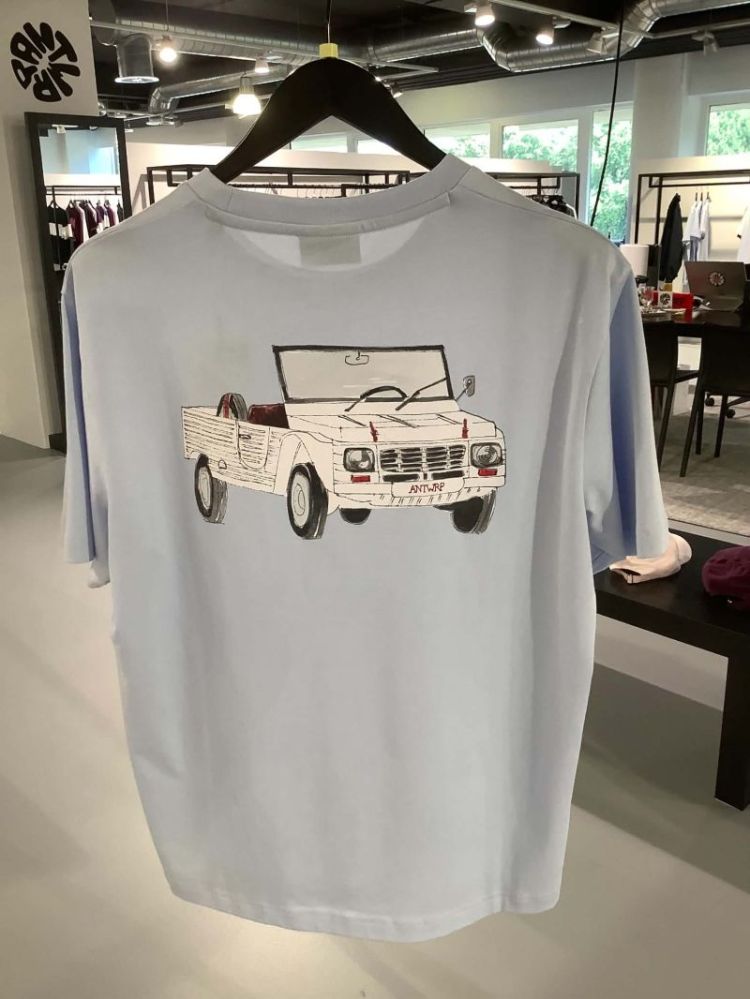 T-shirt straight fit Mehari auto grote backprint 401 light blue