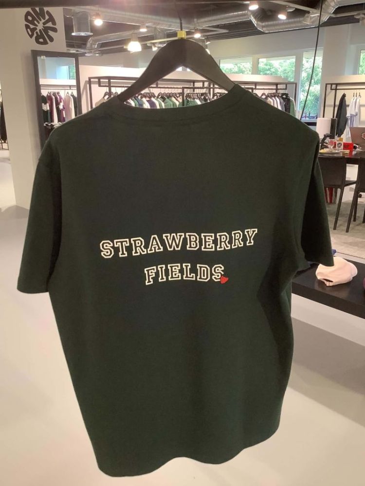 T-shirt Strawberry Fields grote backprint 561 Ivy Green