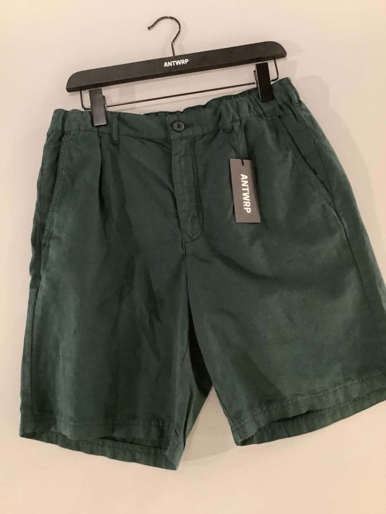 Chinoshort iets breder 561 Ivy Green
