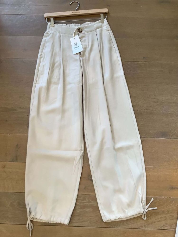 Broek gekleed ballon met strikjes onderaan 2943-ivory