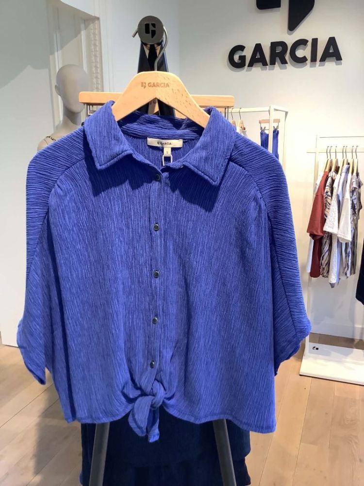 Hemd km crêpe knoop onderaan 6605-cobalt sky