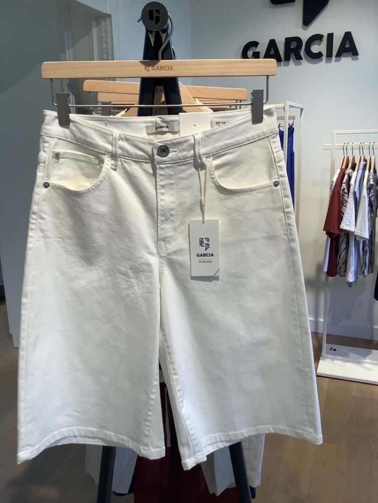Celia Bermuda langer model  53-off white